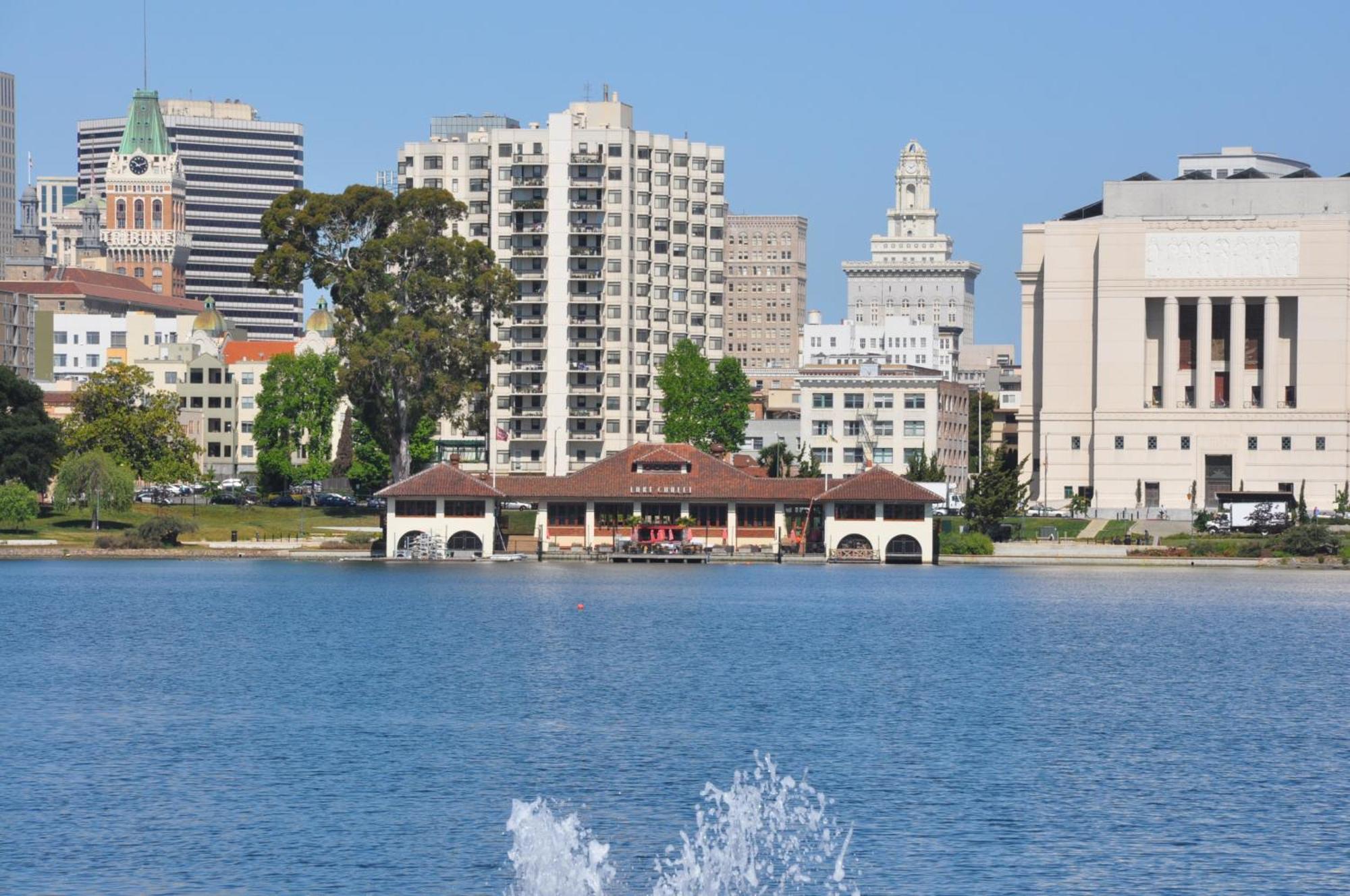 Americas Best Value Inn - Downtown Oakland/Lake Merritt Extérieur photo