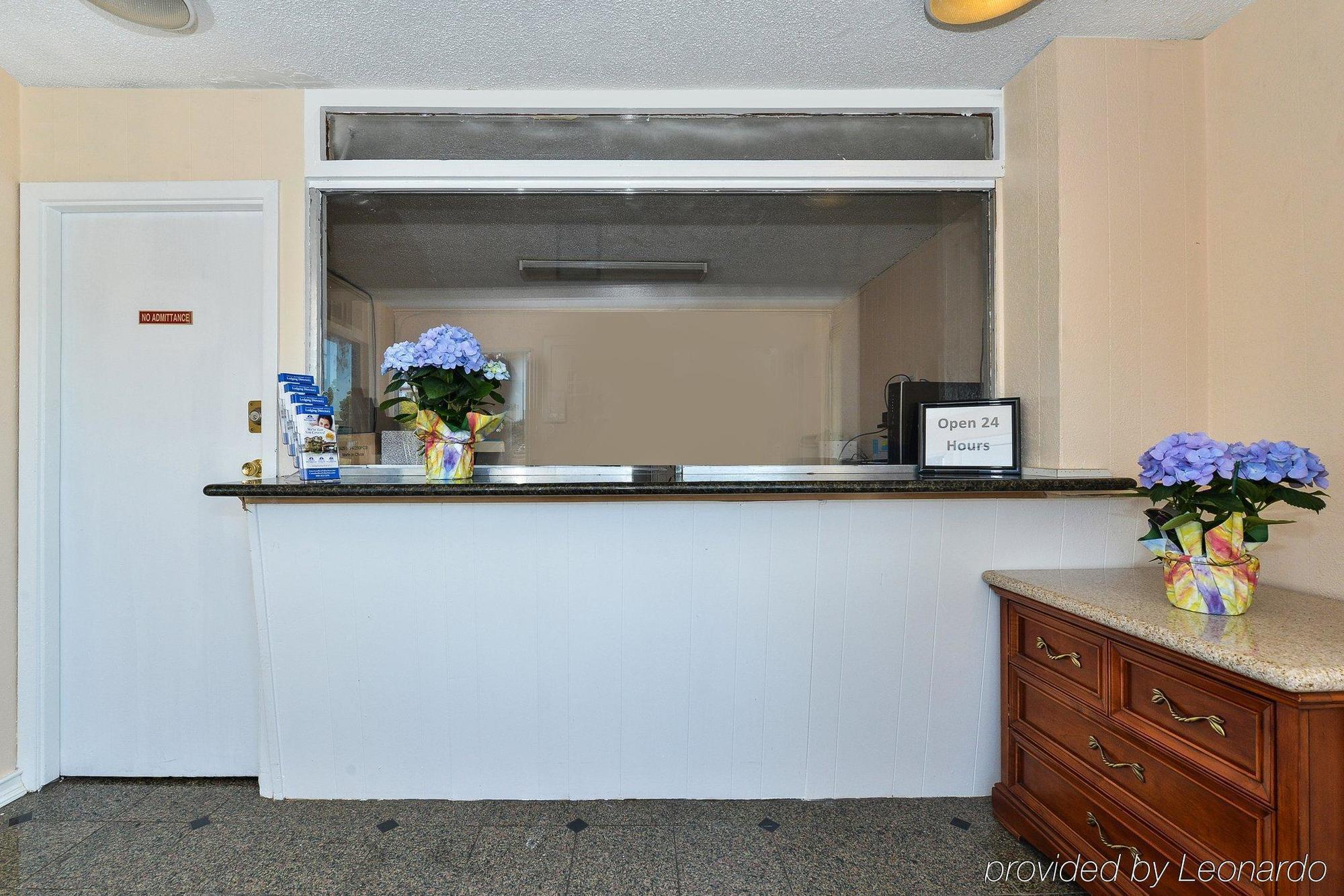 Americas Best Value Inn - Downtown Oakland/Lake Merritt Extérieur photo