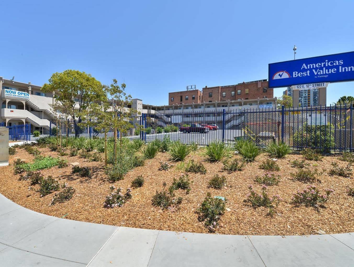 Americas Best Value Inn - Downtown Oakland/Lake Merritt Extérieur photo