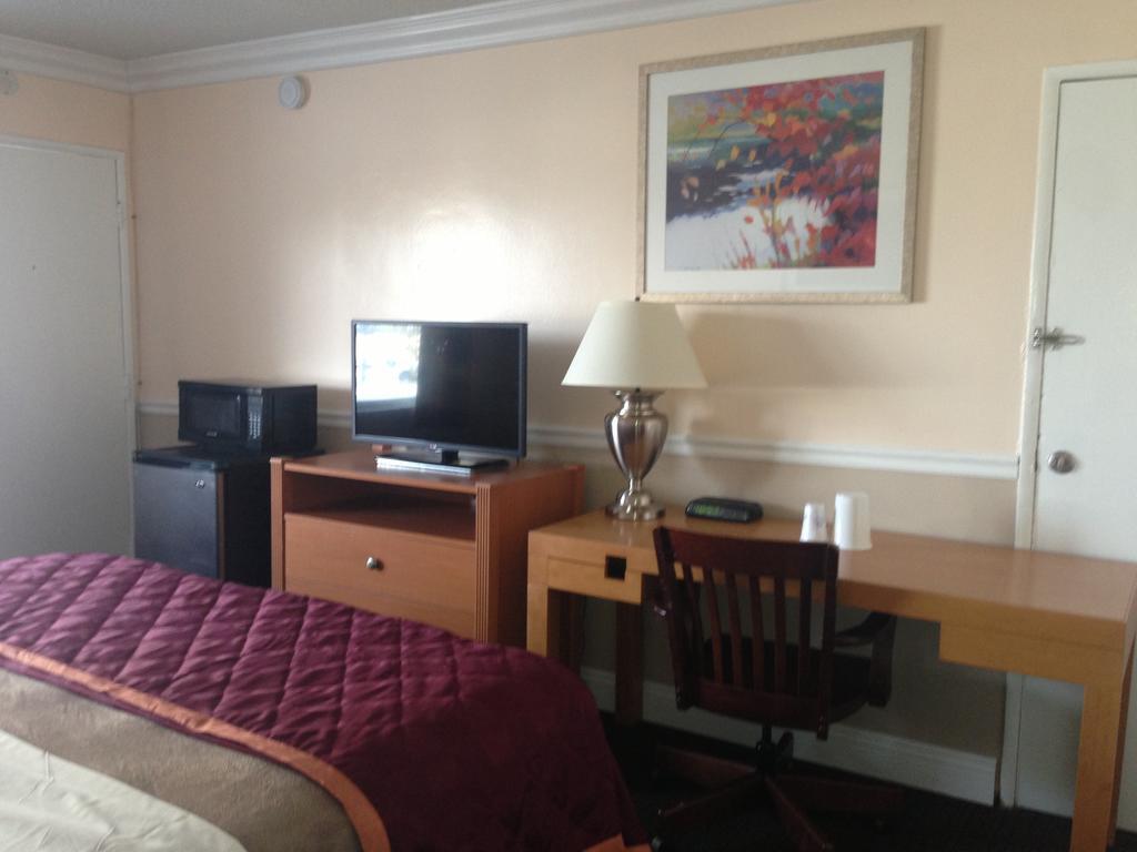 Americas Best Value Inn - Downtown Oakland/Lake Merritt Chambre photo