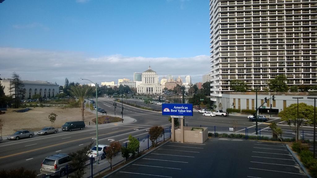 Americas Best Value Inn - Downtown Oakland/Lake Merritt Extérieur photo
