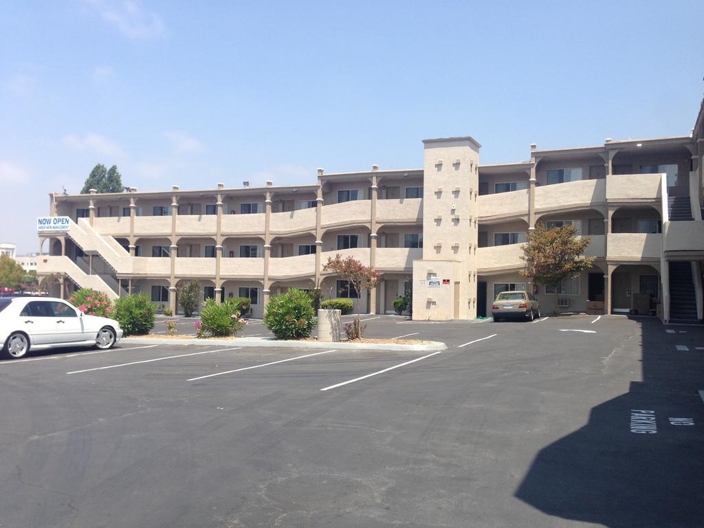 Americas Best Value Inn - Downtown Oakland/Lake Merritt Extérieur photo